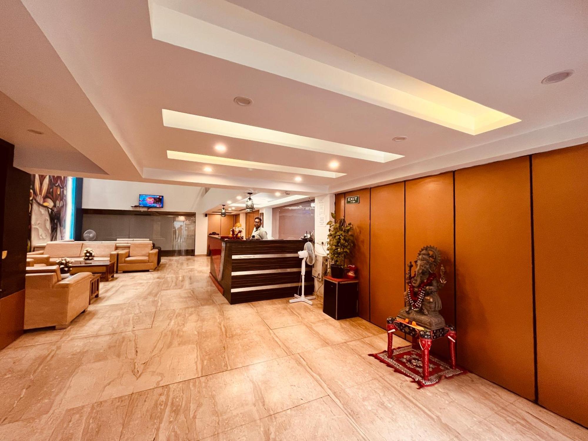 Hotel The Gold Inn - Karol Bagh Delhi Extérieur photo
