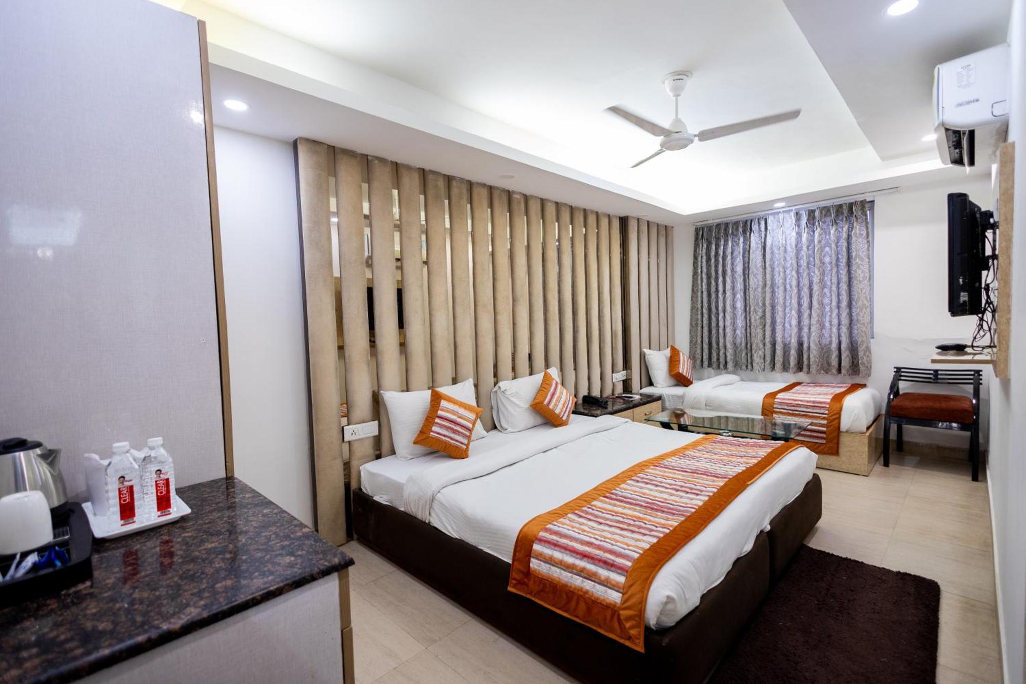 Hotel The Gold Inn - Karol Bagh Delhi Extérieur photo